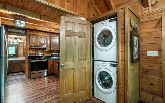 The Hartland - Hot Tub, Jacuzzi, Fireplace