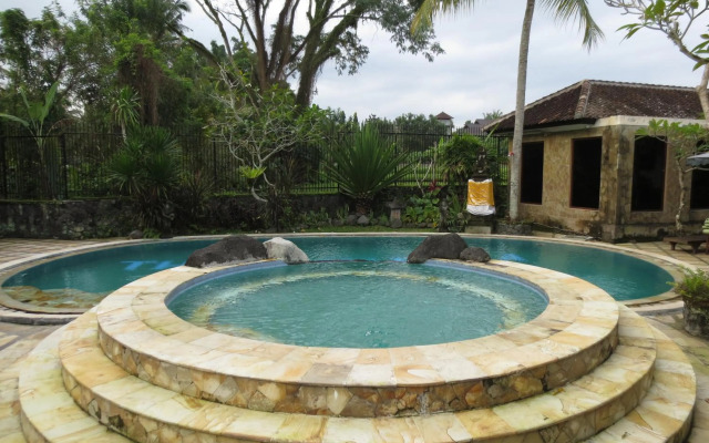 Aniniraka Resort & Spa
