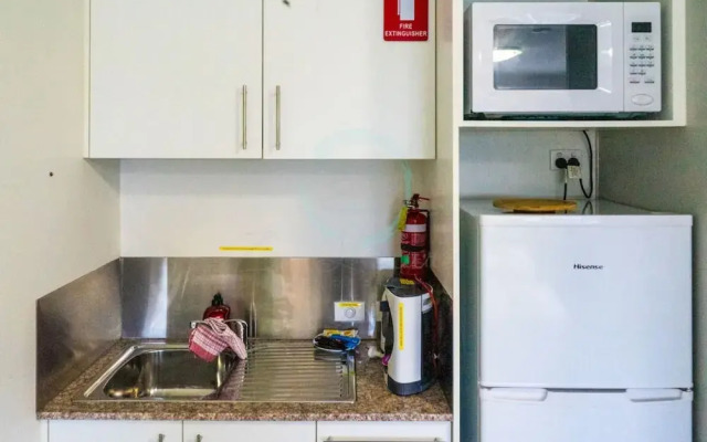 Zenhouse Retreat 5BR Homey Haven Pool Office