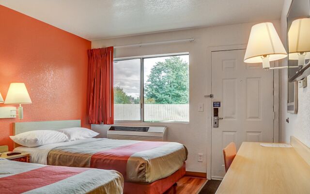 Motel 6 Portland, OR - Central