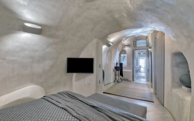 Marble Sun Villa by Caldera Houses