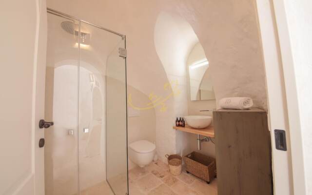 TD Marl Luxury Trulli Experience w Stunning Pool
