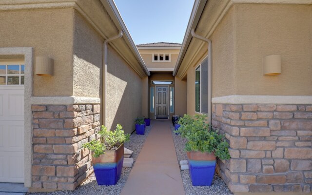Tucson Home w/ Private Pool & Mountain Views!
