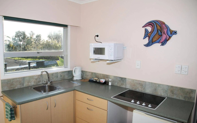 Cook's Lookout Motel
