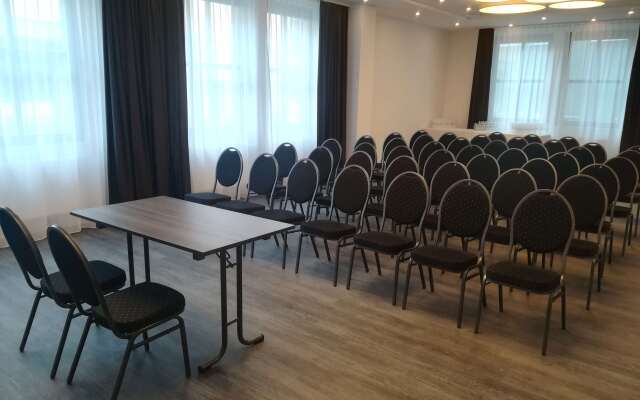 Airporthotel Berlin Adlershof