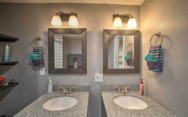 Harrison Family Home w/ Grill - Near Downtown!