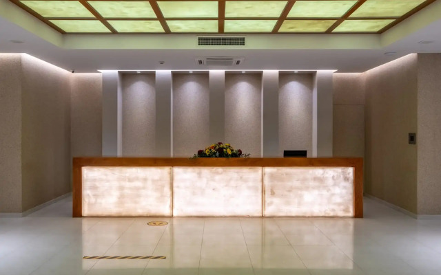 Mediterranean Beach Resort