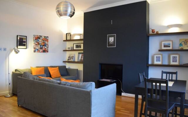 2 Bedroom Flat Sleeps 4 In Clapton