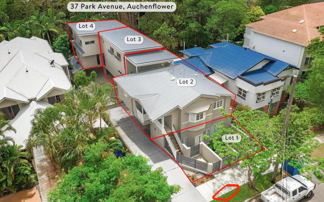 Park Avenue Townhouse Retreat Brisbane Sleeps 10