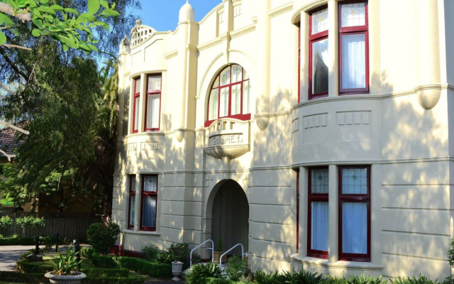 Quality Inn Toorak Manor