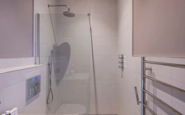 The Cleveland Arms IV