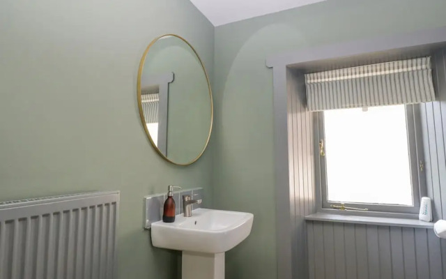 The Coach House - Holmwood