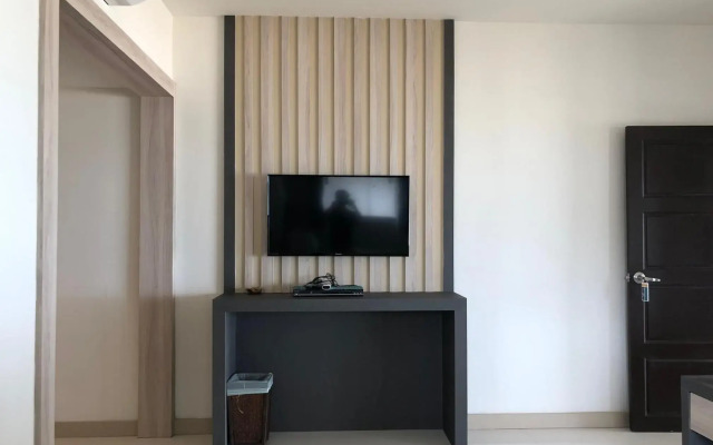 Nakara Long Beach Resort