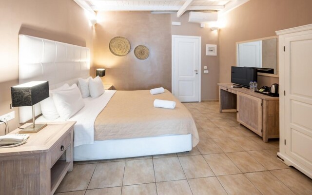 Smy Santorini Suites & Villas