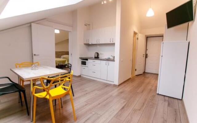 Apartment on Zodchih st.