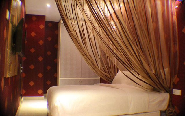 Victory Exclusive Hotel