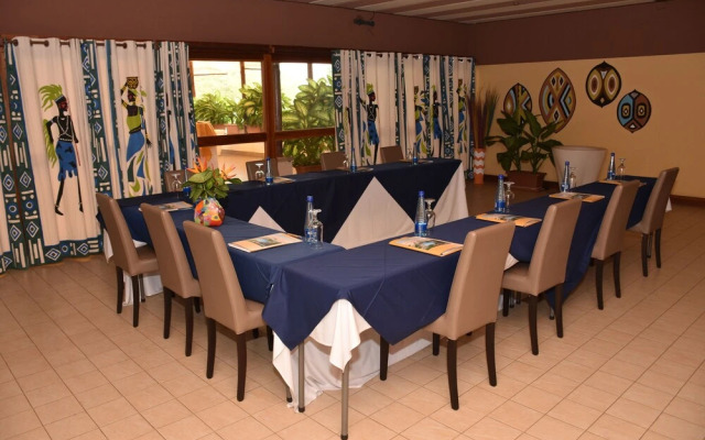 Hotel Club Du Lac Tanganyika