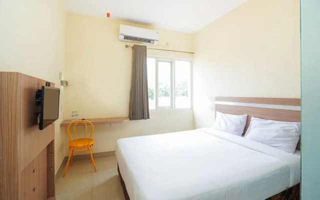 Pratisarawirya Guesthouse by ecommerceloka