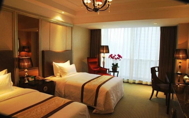 Titan Central Park Hotel