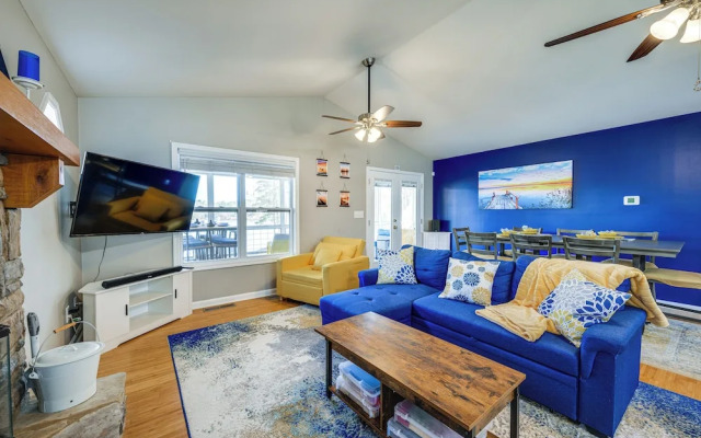 Lakefront Eatonton Getaway w/ Dock & Grill!