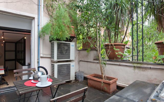 Rental In Rome Riari Loft