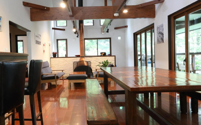 Bears Den Mountain Lodge