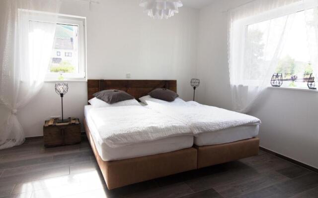 Zur alten Rebe Ferienhaus und Weingut