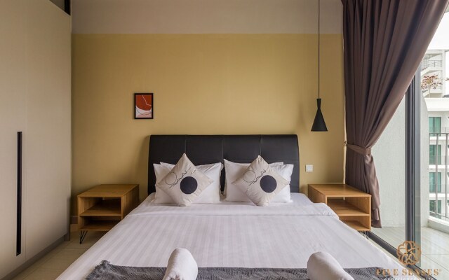 Datum Jelatek Sky Residence KLCC, Five Senses