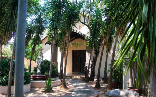 Thaba Legae Guest Lodge