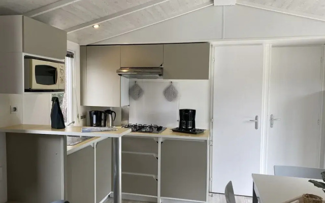 Neat Chalet With Microwave, Antwerp at 39 km