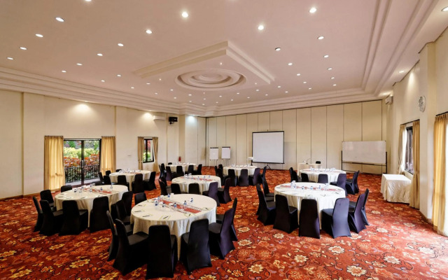 Jambuluwuk  Convention Hall & Resort Batu