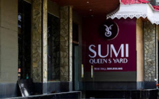Sumi Queen's Yard Rink Mall Darjeeling