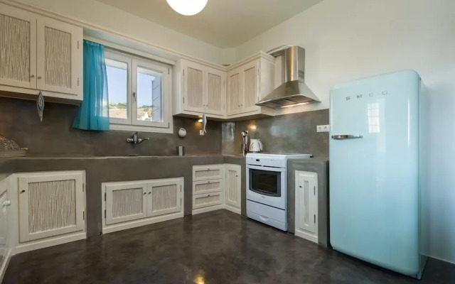 Athina Ios Villa