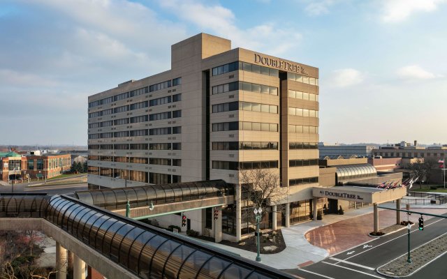 DoubleTree by Hilton Canton Downtown