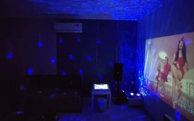 Bukit Tunku Grande Villa by uBook