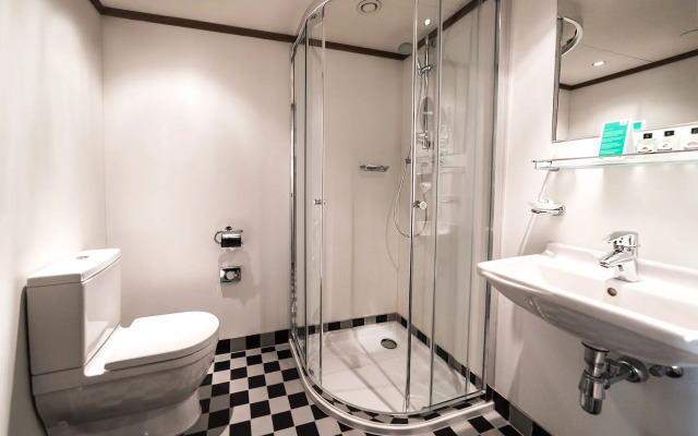 ss Rotterdam Hotel & Restaurants