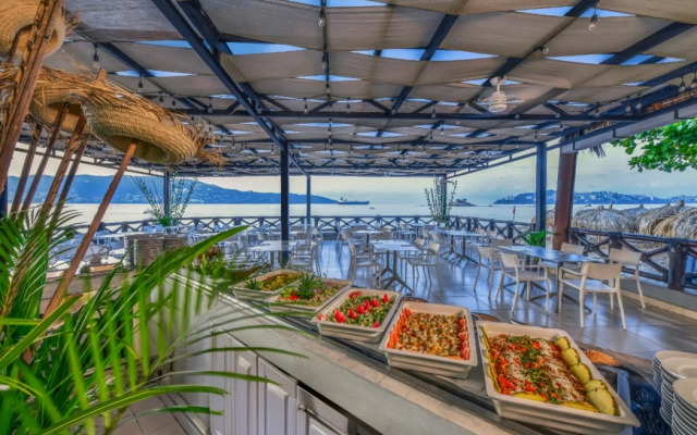 Krystal Beach Acapulco