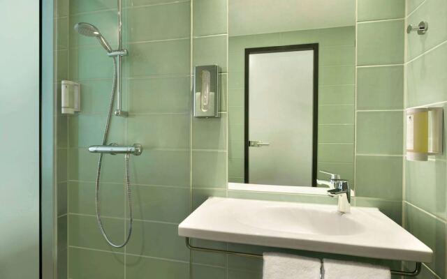 Super 8 By Wyndham Freiburg