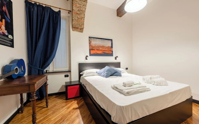 Charming Flat Next to Genoa's Aquarium