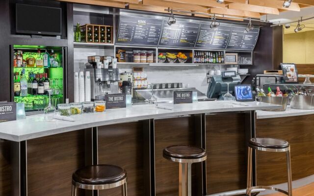 Courtyard By Marriott Danbury