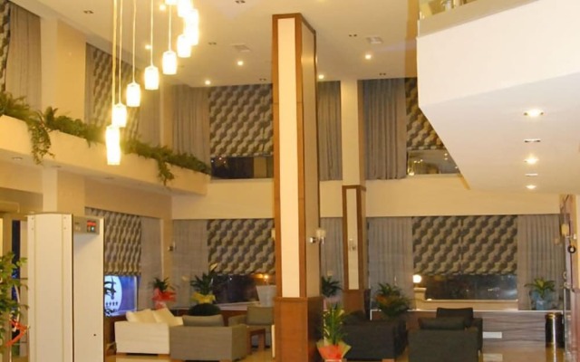 Paluri Hotel