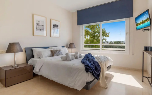 Scenic Apartment in Alcazaba Lagoon Ref M55