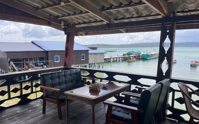 Burce Wood & Social House