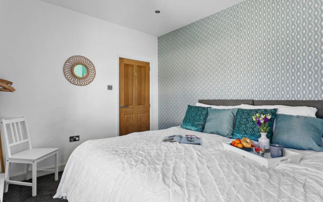 The Terrace - Light Bright Characterful Near Beaches