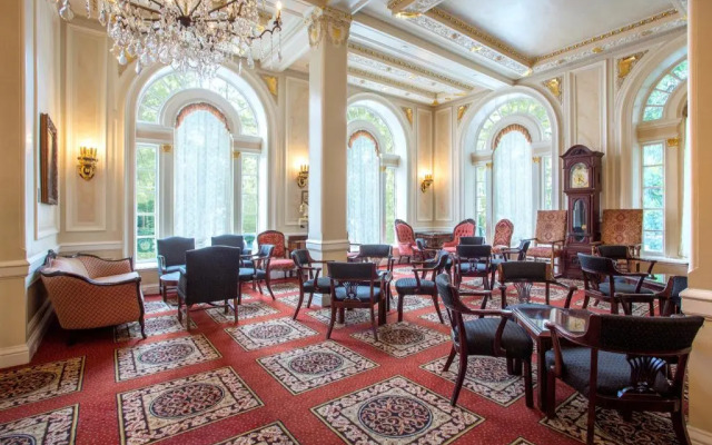 Beresford Arms Hotel