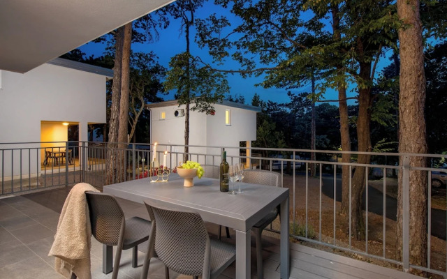 Holiday Homes Oštro