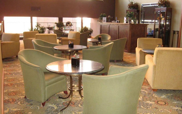 Embassy Suites Hotel Winston-Salem