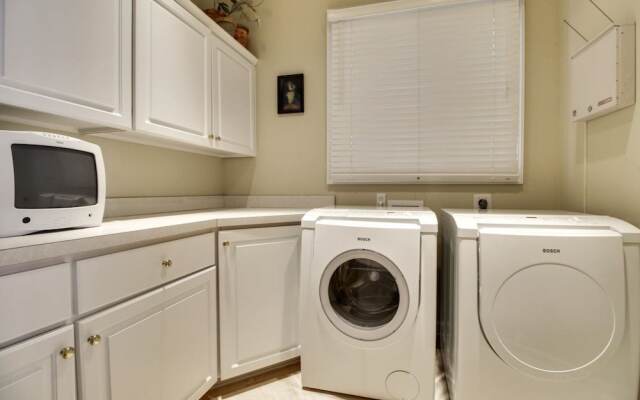 Singleton Beach 10 Holiday home