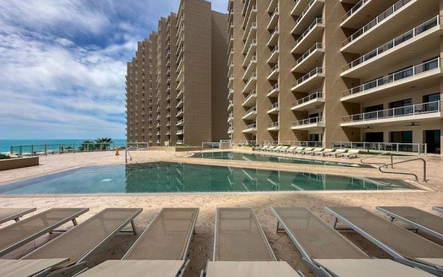 Has it all Beachfront Retreat With Stunning Views