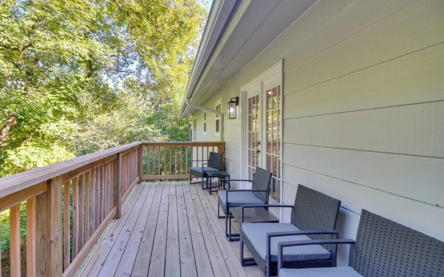 Bella Vista Vacation Rental Near Lake Access!